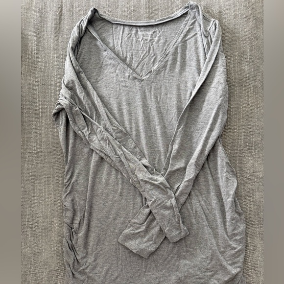 15 piece maternity clothes Bundle!! Sizes M, L, XL - Picture 8 of 13